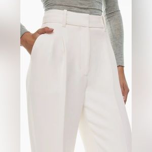 Selling Aritzia Effortless Pants